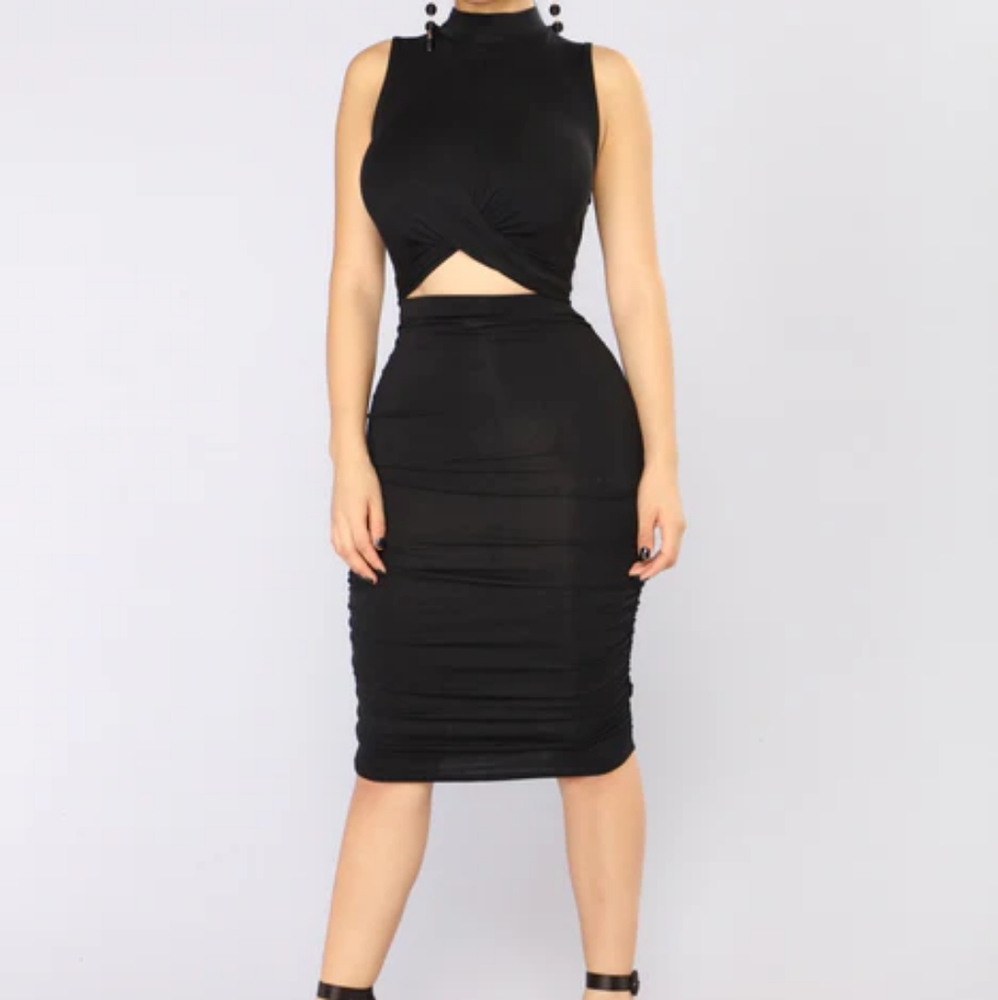 Kacy Rushed Dress Black Size Small- Fashion Nova